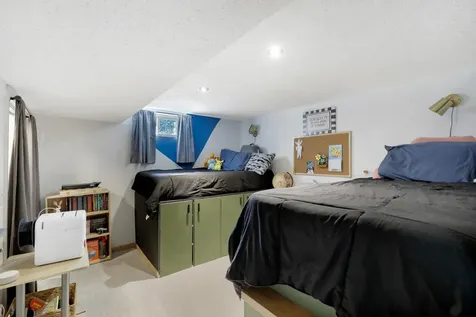 5312 Rhode Island Avenue N New Hope MN 55428