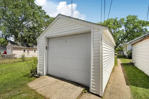 141 19 1/2 Avenue N Saint Cloud MN 56303