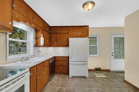 141 19 1/2 Avenue N Saint Cloud MN 56303