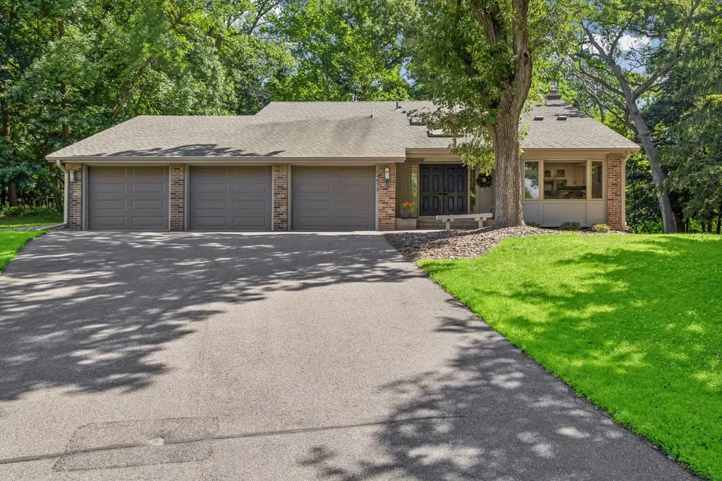 14872 Hickory Court Eden Prairie MN 55346