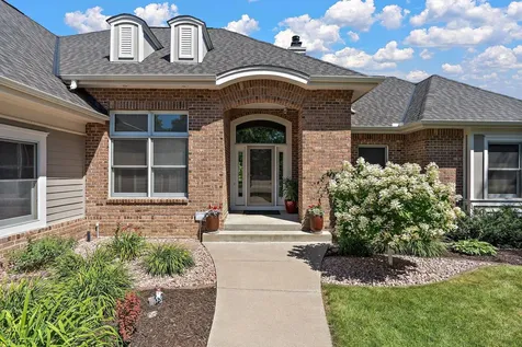 8072 Enclave Circle Woodbury MN 55125