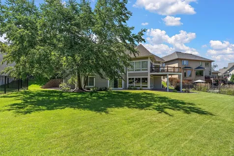 8072 Enclave Circle Woodbury MN 55125