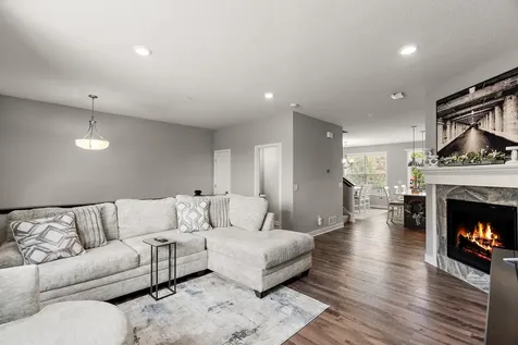 1812 2nd Avenue Anoka MN 55303