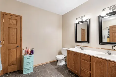 109 Cougar Drive Mankato MN 56001