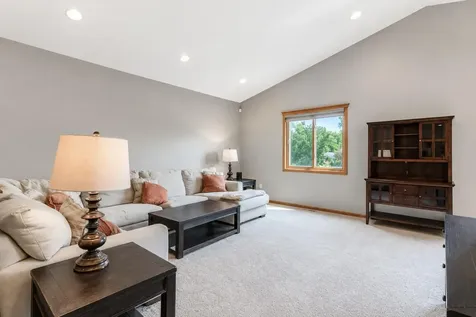 109 Cougar Drive Mankato MN 56001