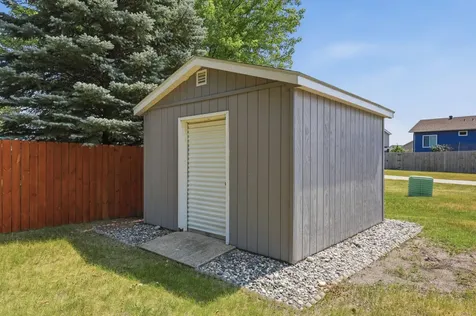 2523 33rd Avenue S Moorhead MN 56560