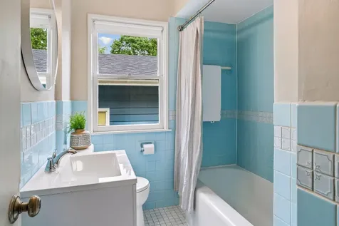 2417 Parkview Boulevard Golden Valley MN 55422