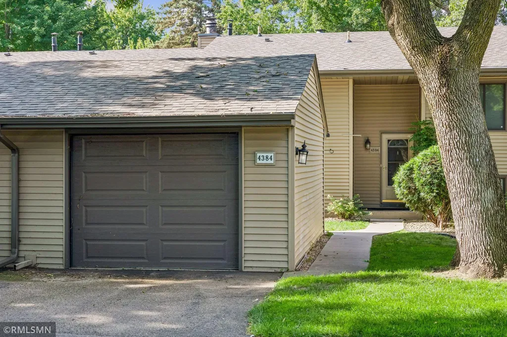 4384 Arden View Court Arden Hills MN 55112
