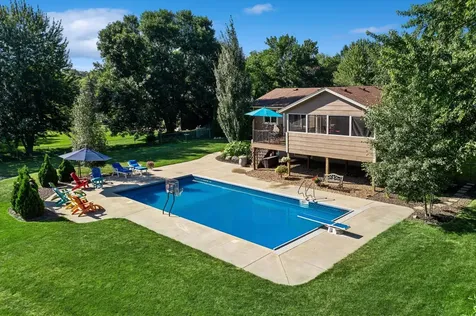 5710 W 139th Street Savage MN 55378
