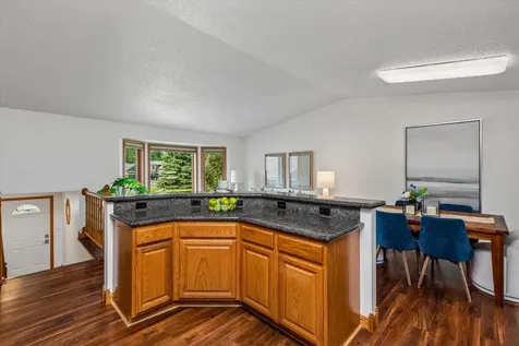 5710 W 139th Street Savage MN 55378