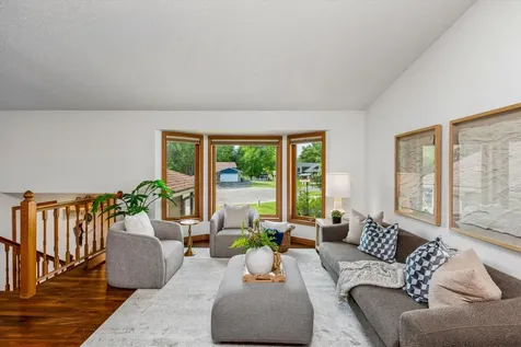 5710 W 139th Street Savage MN 55378