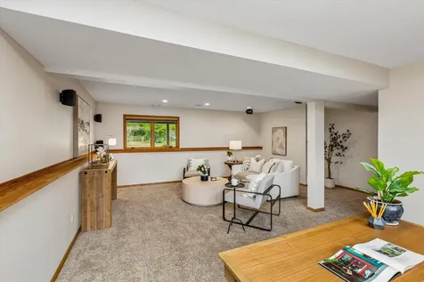 5710 W 139th Street Savage MN 55378