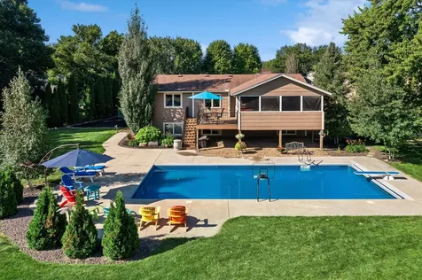5710 W 139th Street Savage MN 55378