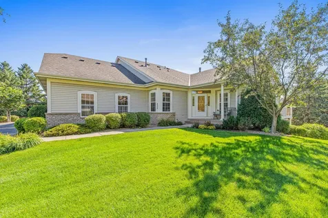 408 Holly Lane N Oakdale MN 55128