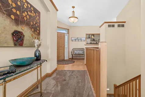 408 Holly Lane N Oakdale MN 55128