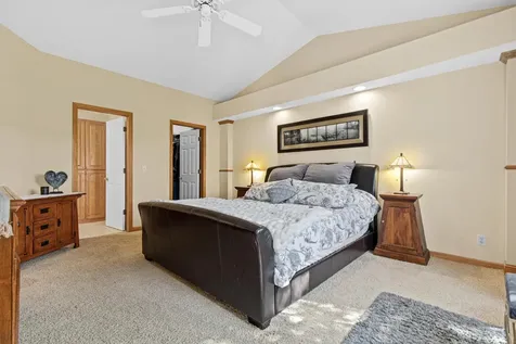 408 Holly Lane N Oakdale MN 55128