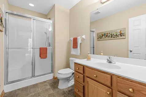 408 Holly Lane N Oakdale MN 55128