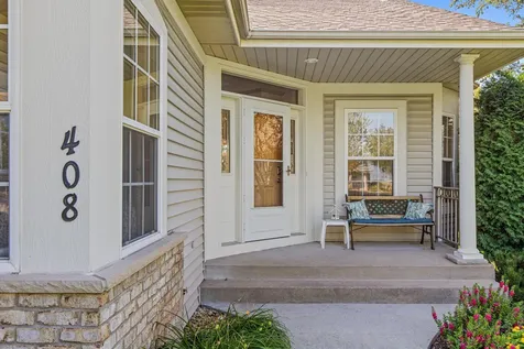 408 Holly Lane N Oakdale MN 55128