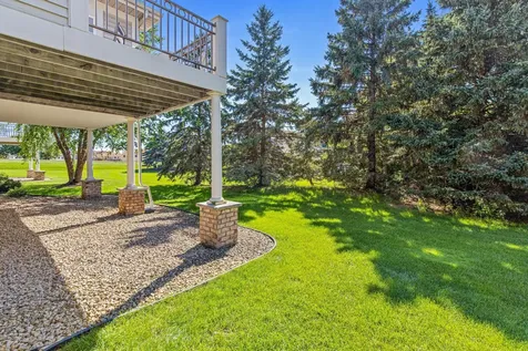 408 Holly Lane N Oakdale MN 55128