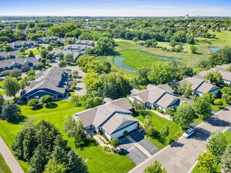 408 Holly Lane N Oakdale MN 55128