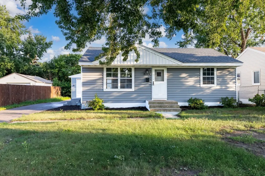 5029 53rd Avenue N Crystal MN 55429