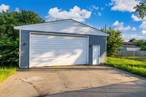 5029 53rd Avenue N Crystal MN 55429