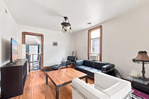 2641 Pillsbury Avenue S Minneapolis MN 55408