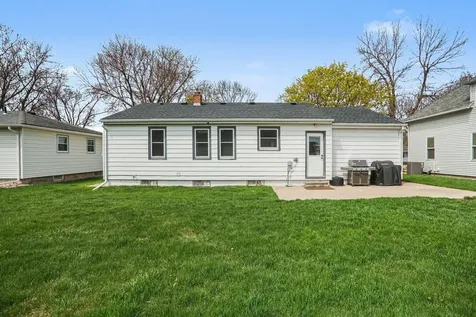 808 N Oakley Street Luverne MN 56156