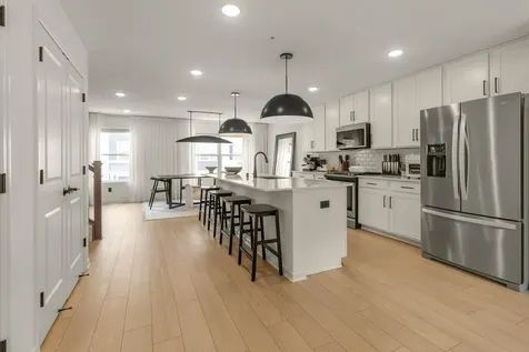 15577 Everglade Avenue Apple Valley MN 55124