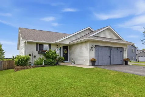 740 Texas Avenue NW Hutchinson MN 55350