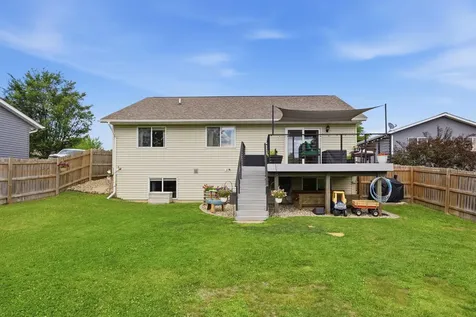 740 Texas Avenue NW Hutchinson MN 55350
