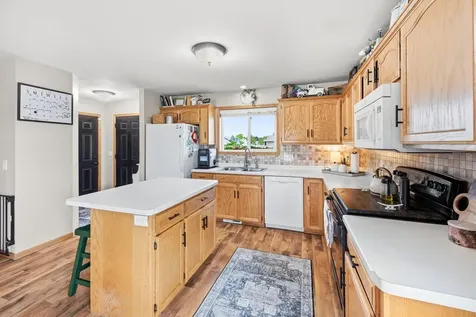 740 Texas Avenue NW Hutchinson MN 55350