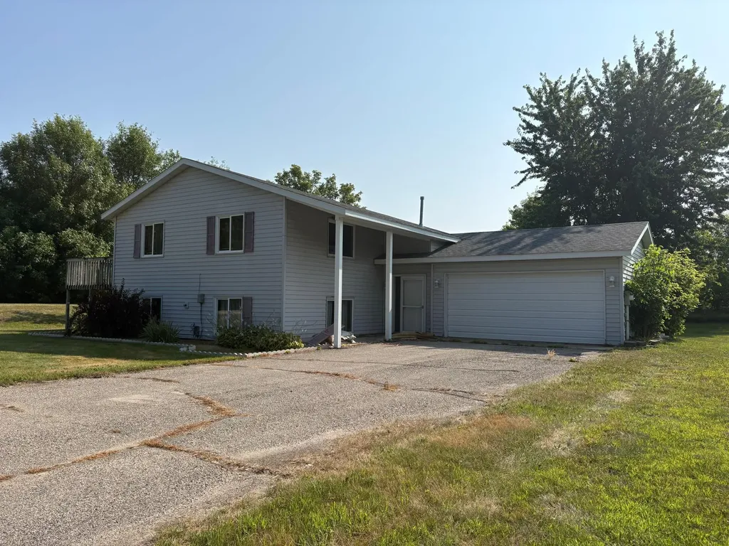 19900 Sunny Lane Starbuck MN 56381