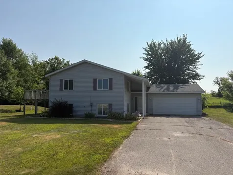19900 Sunny Lane Starbuck MN 56381
