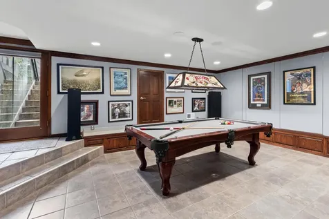 3865 Hillcrest Road Deephaven MN 55391
