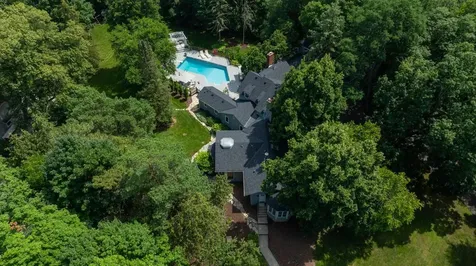 3865 Hillcrest Road Deephaven MN 55391