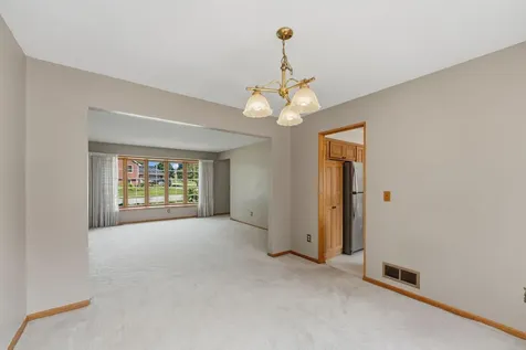 8020 Hidden Court Chanhassen MN 55317