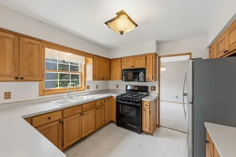 8020 Hidden Court Chanhassen MN 55317