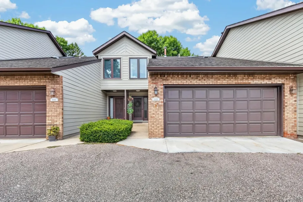 13315 Morgan Avenue S Burnsville MN 55337