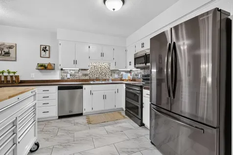 13315 Morgan Avenue S Burnsville MN 55337