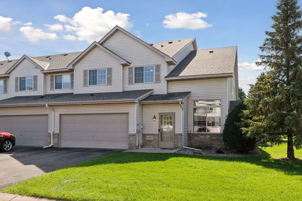 16790 Embers Avenue Farmington MN 55024