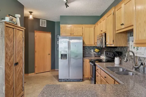 16790 Embers Avenue Farmington MN 55024