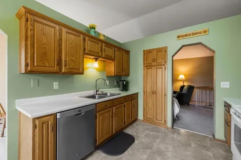 9044 Sequoia Road Woodbury MN 55125