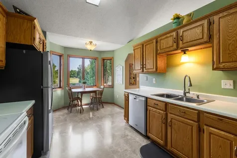 9044 Sequoia Road Woodbury MN 55125