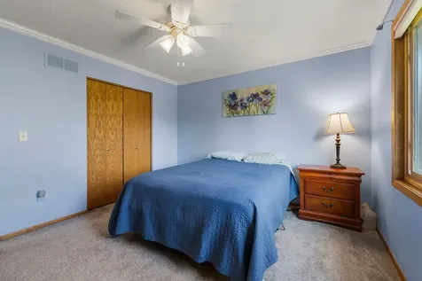 9044 Sequoia Road Woodbury MN 55125