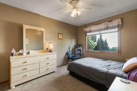 9044 Sequoia Road Woodbury MN 55125