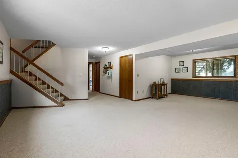 9044 Sequoia Road Woodbury MN 55125