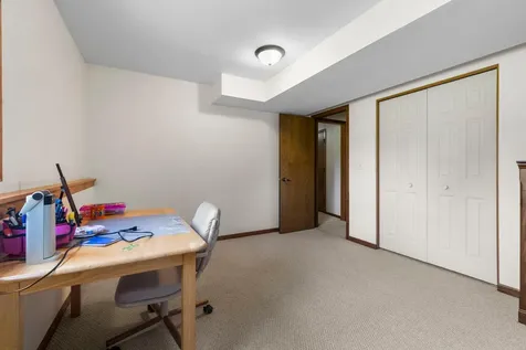 9044 Sequoia Road Woodbury MN 55125