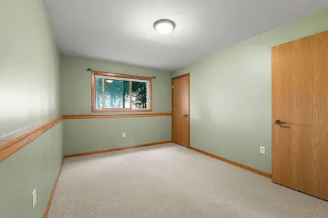 9044 Sequoia Road Woodbury MN 55125