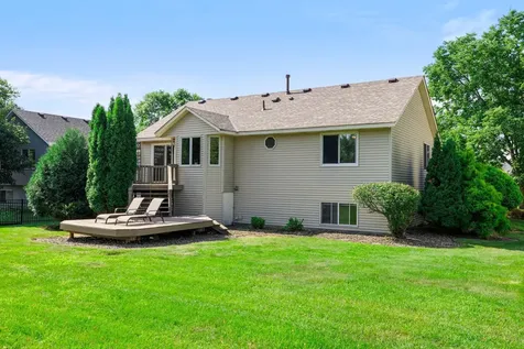9044 Sequoia Road Woodbury MN 55125